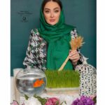 Elham Hamidi Instagram – .
چه جان بخش است خنکای هوای بهاری
چه دل انگیز است این سبزینگی درختان
و من چه خوشبختم که می توانم از سر عشق در این بهاران با تو به تماشای شکوفه ها بنشینم.
.
.
.
💄 : @maryamrahnama_makeupartist 
📸 : @falifilm 
.
.
.
#الهام_حمیدی  #عید #عیدنوروز 
#elhamhamidi