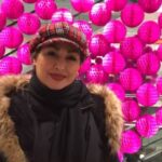 Elham Hamidi Instagram - سلام بر همه عشاق جهان ، هرگز نميرد  آنكه دلش زنده شد به عشق ..... شاد باشيد و سلامت و با كلي آرزوهاي خوب براي همتون