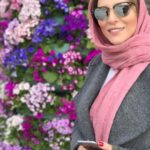 Sahar Dolatshahi Instagram - با تأخير سال نو همگي مبارك باشه.  ايشالا غم نبينين و سال پر خير و بركتي داشته باشين.  ممنونم به خاطر همه محبتها و حمايتهاتون در سالي كه گذشت.  ما در كمپين ارمغان كه به جهت كمك براي آزادسازي زندانيان زن جرائم غير عمد برقرار شده به همراهي همه شما عزيزان نياز داريم.  https://t.me/ArmaghanCampign