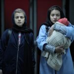 Niki Karimi Instagram - ‏‎🌸
انتشار اولین تصویر از فیلم «تافردا» 

‏‎فیلم‌برداری فیلم سینمایی «تا فردا» به تهیه‌کنندگی «#نیکی_کریمی» و کارگردانی «#علی_عسگری» به پایان رسید.

 «#تا_فردا» که محصول مشترک ایران و فرانسه است، به صورت مشترک توسط «علیرضا خاتمی» و «علی عسگری» نوشته شده است. 

‏‎«#علیرضا_خاتمی» پیش از این جایزه بهترین فیلمنامه جشنواره ونیز را دریافت کرده است.

‏‎علی عسگری، کارگردان و عضو آکادمی اسکار، پیش از این با فیلم سینمایی «ناپدید شدن» و فیلم کوتاه «بچه» در جشنواره‌ ونیز و تورنتو حضور داشته و فیلم‌های کوتاه او «بیشتر از دو ساعت» و «سکوت» نامزد نخل طلای کن شده‌اند.

بازیگران اصلی «تافردا» : صدف عسگری، غزل شجاعی، #بابک_کریمی، امیررضا رنجبران، نویان آبدردیده، نهال دشتی، کتایون سالکی ، #محمد_حیدری و‌ میلاد معیری.

‏‎بازیگرانِ دیگر: پردیس شیروانی، صفورا کاظم پور، معصومه اقدام، حمید ملک زاده، فاطمه اکبر پور، سام عادل، فاطمه علی‌جانی، مریم حسین زاده، یسرا امیدی، زهره آهنی، علی شهبازی، حامد جام برسنگ، مجتبی شهوم، مهدی اسماعیلی و محبت ناقلی.

‏‎سایر عوامل:

‏‎جانشين تهيه كننده:#سعيد_پاكستانى/مجری طرح، برنامه‌ریز و دستیار اول کارگردان: #سعید_مسرور/ مدیر فیلمبرداری:روزبه رایگا/ مدیر تولید: #سعید_پاکستانی/تدوین‌گر: احسان واثقی/طراح صحنه و لباس: محمد حسین کرمی/صدابردار: رضا حیدری/صداگذار: حسین قورچیان/طراح گریم: امیر ترابی/ مدیر تبلیغات و رسانه: #فرنوش_آباء/منشی صحنه:ساناز هرندی/ پشتيبانى و دستیار توليد: كامبيز فيروزى دانا / تهیه‌کنندگان فرانسوی: رافائله دلوش،نیکولاس سنفوت/ دستیار تدوین‌: سهیل عسگری/دستیاران کارگردان: گلناز کاووسی، رضا سیدی/دستیار یک فیلم‌بردار: هاشم درزی/ نور پرداز:رحیم کمری/ دستیار دوم فیلم‌بردار: مسلم میرشکاری/مجری نور: فردین صلاحی/اپراتور دوربین: امیر غیور/دستیار صدا: ایمان بازیار/ چهره پردازی: پگاه قنبری، سیاوش روهنده/ مدیر تدارکات: امیر زره نازی/ فیلمبردار پشت صحنه: ریرا آهنی/ جانشین تولید: فرید ابراهیمی،دستیار تدارکات: محسن اسدی،مصطفی زندی، محسن مختار زاده/همیار تدارکات: رامین اسماعیل زاده، یاشار نورالهی/پشتیبانی تدارکات:حسین رادک،رضا فیروز آبادی، علیرضا جوادی، میلاد استارکی، محمود شفایی، حمید لشگری/سینه موبیل: محمد جمشیدی،ناصر حق نظری/مدیر مالی: آرزو رحیم آبادی، سما شایگان/مدیر حقوقی: سید امین شجاعی. 
عکس:پوریا نوری
‎‏@nikkarimi
‎‏@ali_asgari1982
‎‏@saeedpakestanii
‎‏@saeed_masroorr
‎‏@alirezakhatami
‎‏@farnoush_aba ‏
@babak_karimi_