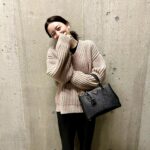 Mei Nagano Instagram - ・
かっちょいいバッグを持って
かっこつけられなかったのは私です。
これからの相棒☺︎
本日もお疲れ様でした！
@prada 
#PradaGalleria