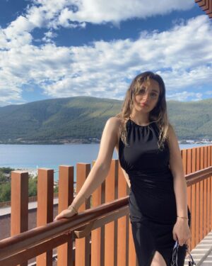 Gökçe Akyıldız Instagram - 🕴🏻