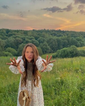 Liza Anokhina Instagram - 