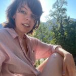 Milla Jovovich Instagram - What an incredible day we had taking the kids on a gorgeous boat tour of #Indianarm in Vancouver with Mike @indianarmcharters! We had so much fun finding nice spots to swim by the waterfalls and Mike has a bbq on his boat, so my hubby grilled up some burgers right there on the water! It was truly a magical and unforgettable trip.✨