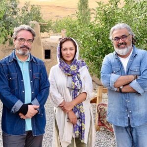 Niki Karimi Instagram - 🌹 
تولدتون پيشاپيش مبارك استاد عليزاده عزيز 
با مهر
یارا بهشت صحبت یاران همدمست…
🌸
#آتاباى
