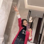 Victoria Song Instagram - 12周年快乐😘
12주년 추카추카🥳 
Happy 12th anniversary❤️
