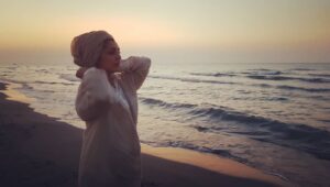 Sare Bayat Instagram - .

چونان،مشعل میدرخشید دریا،،،
لیک،من،،،
هیچگاه دیگر آن من،نبودم.