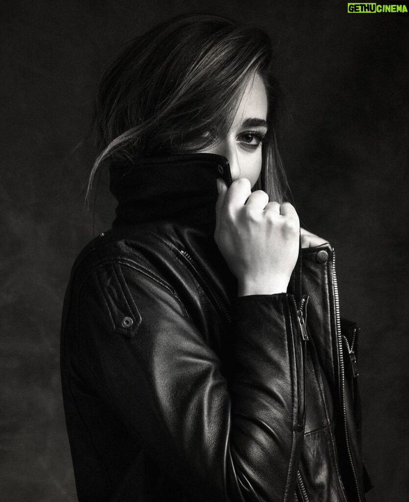 Amina Khalil Instagram - 🖤 
📸: @youssrafawzy