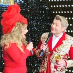 Marina Fedunkiv Instagram - Любимый! Гениальный! Замечательный друг! Добрый, отзывчивый, с потрясающим чувством юмора, врожденными обаянием и харизмой! Все это о тебе, мой дорогой @nikolaibaskov 
Я от всей души поздравляю тебя с юбилеем и хочу пожелать, чтобы каждая Шарманка играла исключительно твои песни ещё долго-долго, Золотая чаша твоего успеха всегда была полной, удача продолжала Руки Твои Целовать, на твоём пути не встречались Заразы, а любимый всеми Натуральный Блондин всегда оставался немножечко Фантазёром! С юбилеем! И да, сегодня обязательно Дико тусим! С днём рождения 🎉🥳❤️❤️❤️ 

#басков #николайбасков #юбилей #федункив #маринафедункив #сднемрождения #камеди #праздник