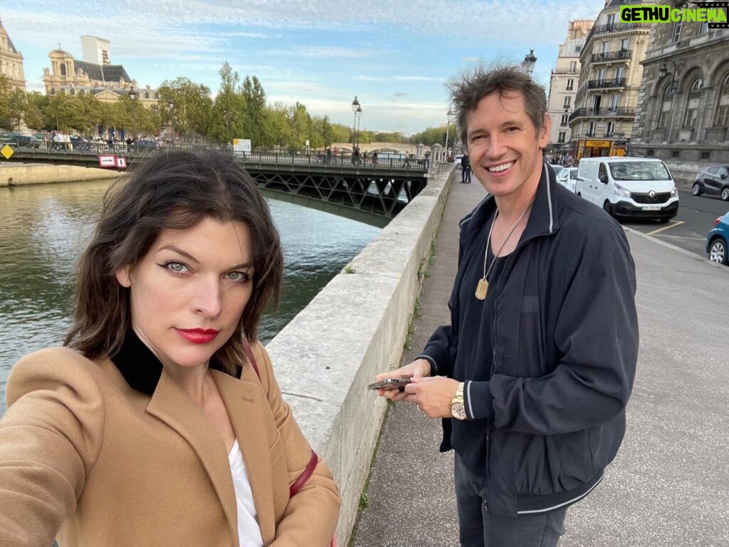 Milla Jovovich Instagram - #throwbackthursday found this selfie from our trip to Paris with my amazing husband for the @balmain show! So incredible to have some mommy daddy time in one of the most beautiful cities in the world with my man! #romanticgetaway #mommydaddytime #muchneededalonetimewithmyman