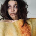 Caterina Scorsone Instagram – My eldest decided we would go as The Walking Bread. We did. Happy Halloween. 🍞👻🎃💛