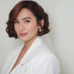 Jennylyn Mercado Instagram - Make up👰🏻‍♀️ : @antheabueno 
Hair : @bianca_anne_vergara17
Lashes : @tokyoglamph
Jewelry : @loverocksjewelry