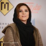 Sahar Dolatshahi Instagram - تمامى روزها يك روزند  تكه ، تكه ، ميانِ شبى بى پايان  #شمس_لنگرودی  عكس مربوط به اكرانِ مردمىِ فيلمِ درجه يكِ "صفر تا سكو" ست.