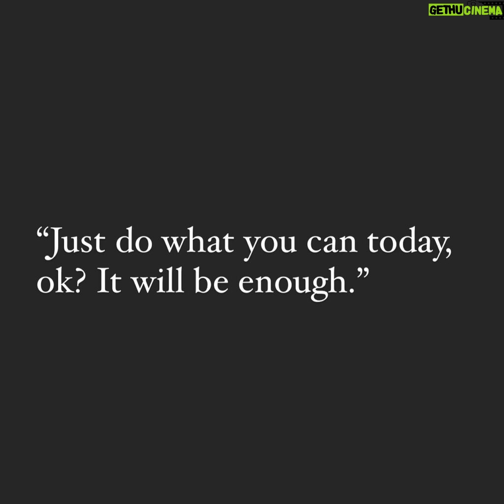 Leah Remini Instagram - We put so much pressure on ourselves; I know I do. I always have a feeling that I am failing someone or something, and the truth is, I probably am. We can’t be all things to all people all of the time. Some things will need to take the back burner for a time for us to focus on something else more important for the moment. Sometimes that more important thing is our own well-being and mental health (which should always be our priority). If that means you don’t do a dang thing on a particular day because that’s the best way to take good care of yourself, then just tell yourself that you did well by doing right by you.

#MondayReset