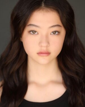 Ella McKenzie Instagram - Headshot 2022