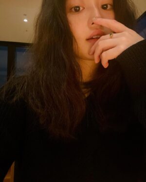 Mio Imada Instagram - 👩‍🦱💚