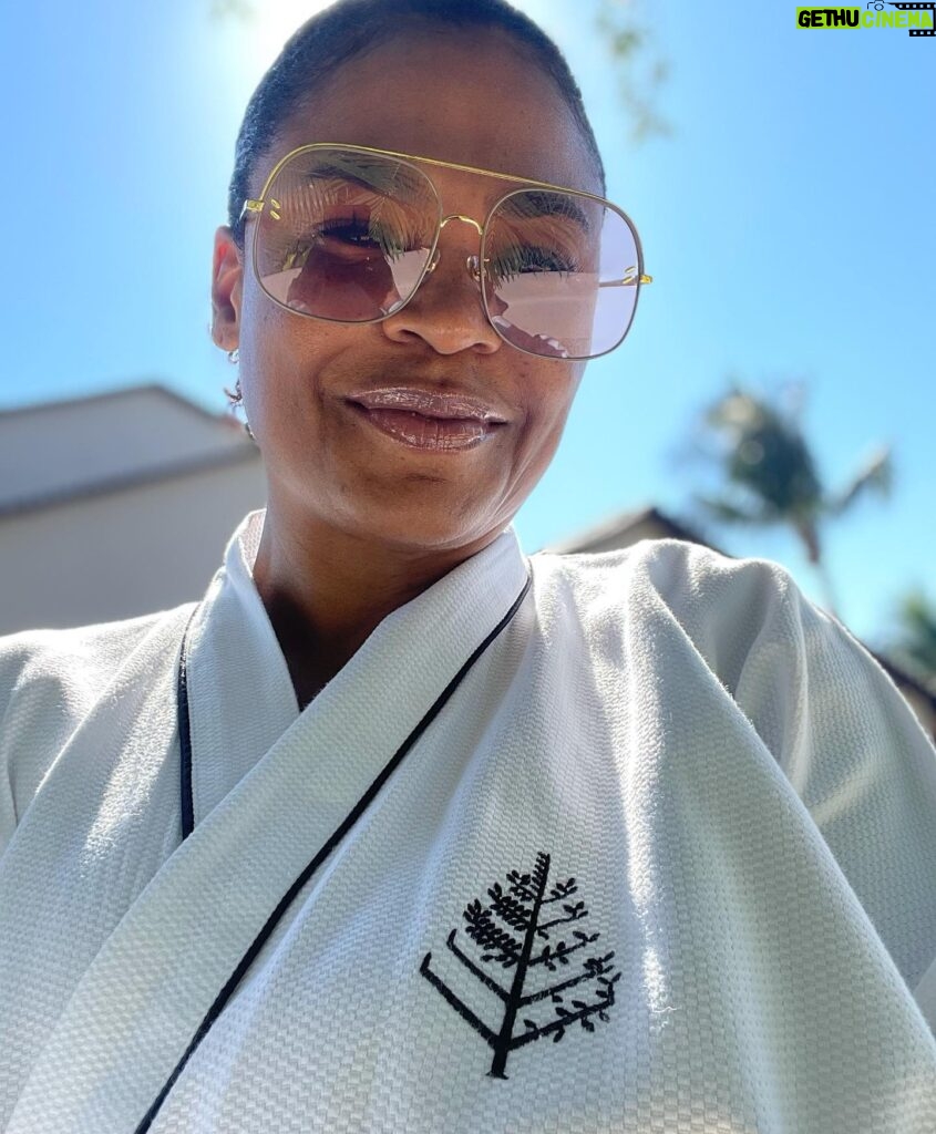 Nia Long Instagram - Self care is the best care! I’m incredibly grateful for this timeout. Life has been challenging for all of us. Thank you @fspuntamita for pampering me this weekend. It’s been a magical and healing experience. Just what a girl needed before heading back to work. #FSPuntaMita 😘❤️🇲🇽🥰