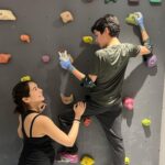 Jennylyn Mercado Instagram - Matagal ng gusto subukan ni Jazz magwallclimbing kaya lang dahil pandemic e ayaw ko naman irisk na lumabas sya. Kaya naman, why not dalhin ang wall climbing sa room nya? Why not di ba? lol

Kaya check na naman ang isa sa kanyang goals this year! Naku gusto ata maging Spider-Man nito! Talagang boosted sya dahil bukod sa exercise na ito, he drinks Nutriboost with vitamins, zinc, and calcium everyday!

Any ideas on how to stay fit and stay active kahit nasa bahay? Let us know! 

If you #GATAStayBoosted like Jazz, try Nutriboost now! Available in all supermarkets and grocery stores nationwide, or order online at https://www.cokebeverages.ph/18-dairy!