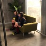 Claudia Salas Instagram - El cinco siempre fue mi número favorito.

@elitenetflix ya está disponible en @netflixes 

Gracias, gracias y (eternamente) gracias por todo lo que has traído a mi vida. Turbulencias incluidas. Todo.

Qué viaje tan loco. Literalmente. No hay hueco posible en un post para explicar lo que significa.
Ojalá la disfruten una décima parte de lo que la he disfrutado yo.

Gracias Rebeka (con “k”).

Y por supuesto a todo el EQUIPO TÉCNICO que ha hecho posible esta aventura. Gracias familia.
@zetastudiosprod 
@kuranda_agencia 

♥️