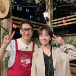Song Ji-hyo Instagram - 우리의 큰 오빠 석삼 석진오빠와..✌🏻
떡볶이집 그 오빠 종민선배님 이경이 만나서 반가웠어요 
로제 떡볶이 진짜 맛있어요 👍🏻