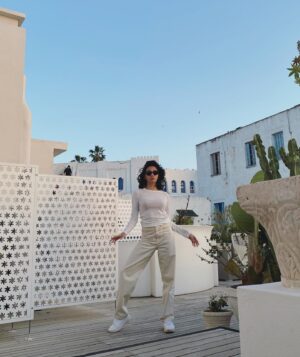 Aybüke Pusat Instagram - Çok dikkatli bakarsanız ve gerçekten umrunuzdaysa sütyen giydiğimi görebilirsin…