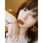 Suzu Hirose Instagram - 🫦　#Louisvuitton #LVVolt