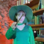 Song Ji-hyo Instagram - 나는야 상처마법사🪄
옛솔 칫솔 #마데카솔 🌿