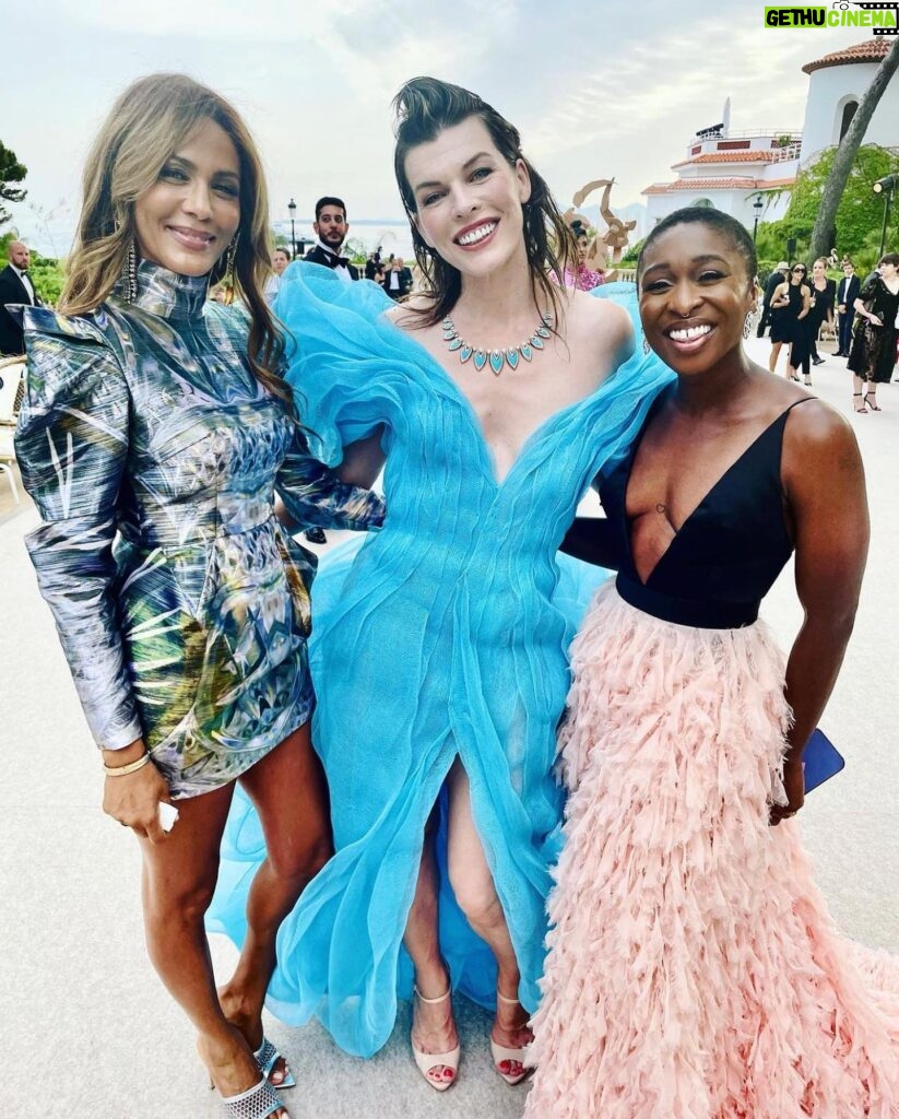 Milla Jovovich Instagram - Thank you @amfar for being a ray of light in this dark world right now. I am so proud to support all the incredible break throughs in medicine that this organization has made possible over the years through their fund raising for people living with HIV/AIDS as well as raising awareness for the prevention of the disease. I was lucky enough to be dressed for the gala by my fellow Ukrainian, the incredible designer @lever_couture! Together, my daughter @everanderson and I completed the Ukrainian flag with our colors on the red carpet! A special thank you to @messikajewelry and my amazing glam team: make up @patidubroff and hair @cyrillaloue!