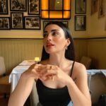 Özge Yağız Instagram -