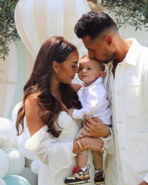Stéphanie Durant Instagram - 19.06.2022 : baptême de notre amour ♥️