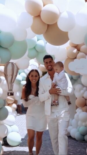Stéphanie Durant Instagram - Immortaliser ces moments : baptême de notre amour 💙 Des moments d’émotions et de bonheur .. ✨ 19.06.2022  Merci de nous faire revivre ces moments 🎥💖@les_tarpin_loin