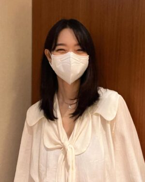 Shin Min-a Instagram - 🤨✌️🤭