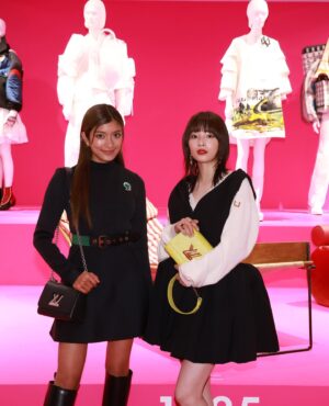 Suzu Hirose Instagram - ❤️
#SEELV
#LVFashion
#LVJewelry