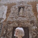Aurora Aksnes Instagram - When your show gets cancelled in Valencia but you and your team decides to go there anyways for a holiday 🌞
By @aurorabackstage