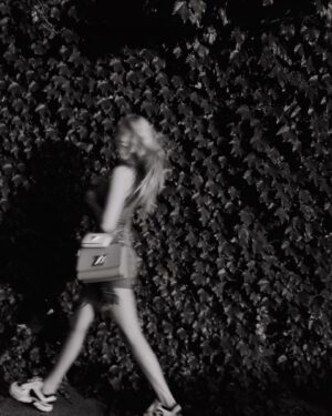 Loreto Peralta Instagram - Where are we going @louisvuitton? 
#LVTurist #LVTwist