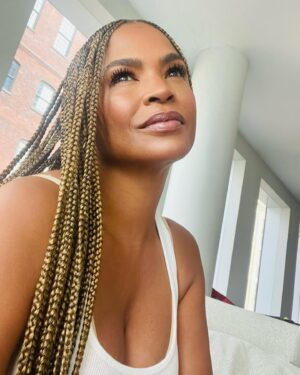 Nia Long Instagram - The switch up 😚