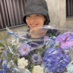 Song Ji-hyo Instagram - 여러분..
올해도 제 생일을 함께 축하해 주셔서 
진심으로 감사감사합니다❤️

한 분 한 분의 소중한 축하 메시지 덕분에 
매년 행복한 생일을 보내요..

항상 저를 아껴주시고 응원해주시는 
마음 늘 언제나 기억하며 열일할게요! 감사합니다