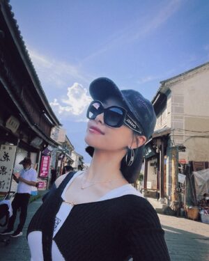 Victoria Song Thumbnail - 99.6K Likes - Top Liked Instagram Posts and Photos