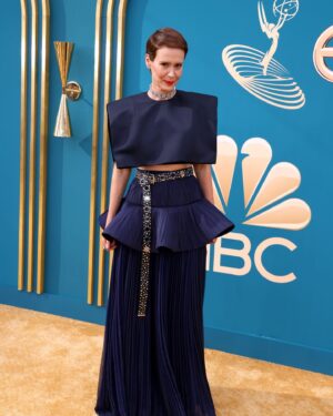 Sarah Paulson Instagram - True honor to be there. 
Thank you @televisionacad 
True honor to wear the magical creation of @nicolasghesquiere  @louisvuitton 
@karlawelchstylist 
@adambreuchaud 
@bridgetbragerhair 
@carasoin 
@hollandvtaylor ❤️
@msmelanielynskey 
@boucheron
@kristiestreicher