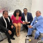 Chelsy García Instagram - Estoy mona con esta foto que me hice con 3 leyendas de la bachata😍 El Jibarito de Lares, Leonardo Paniagua y la viga: Jose Manuel Calderón. Gracias por regalarnos esa música con la que yo soy tan débil 🥺❤️‍🔥