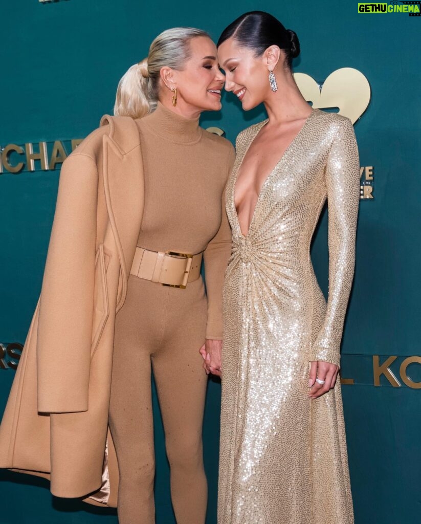 Yolanda Hadid Instagram - ❤️Congratulations my love on receiving the “Golden Heart Award” in recognition of your mental health advocacy…
Your bravery of speaking openly about your health journey is slowly shipping away at the stigma around mental health which will give others the courage to ask for help and know that they are not alone in their struggles. You are a beacon of light to so many in your generation.

I am so proud of all that you have accomplished and for the resilient young woman that you are while navigating life with love, kindness and grace!!

Thank you to Michael Kors and God’s love we deliver for a beautiful inspiring evening and a close look at the extraordinary work that you do.

please take a moment and check out this extraordinary human powered Mission that has served over 30 million meals to New Yorkers in need since 1985.  Thank you @michaelkors for this amazing look ❤️