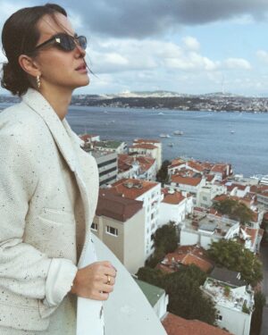 İrem Helvacıoğlu Thumbnail - 155.3K Likes - Top Liked Instagram Posts and Photos