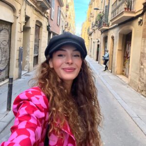 Ebru Şahin Instagram - Yo te extranõ #barcelona 💕 #tb