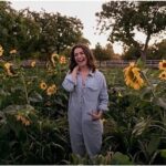 Caterina Scorsone Instagram – Harvest Time. Happy Fall. Mother Earth is the best Mom in the whole Galaxy. 🍁🌻🍎🌽🍂🌍❤️📸 @howcarolinecarolines