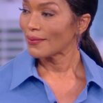 Angela Bassett Instagram - @im.angelabassett reflects on the impact the #BlackPanther franchise has on Black youth: “It’s very gratifying, very satisfying.”