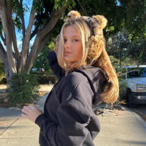 Hayley LeBlanc Instagram - ☃️❄️