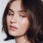 Maude Apatow Instagram - glow courtesy of #luminoussilk @armanibeauty ✨😤❤️