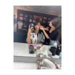 Claudia Salas Instagram - 1. Plantar un árbol.
2. Escribir un libro.
3. Estar en @elhormiguero .

El 13 de Noviembre llega @larutaserie a @atresplayer 
Capítulo cada domingo (viva lo analógico. Viva).

Mejor acompañada imposible @ricardogomez10 🤍

Maquillaje y peluquería siempre @cristina_salas_ por @yslbeauty 

Estilismo por @josejuan35 
@louisvuitton 
@jimmychoo