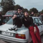 Claudia Salas Instagram - Sigo sin palabras después del estreno…

Ya están disponibles los dos primeros capítulos de @larutaserie en @atresplayer 

Cinco meses en los que un equipo precioso lleno de talento, que ha sido casa, familia y hogar, se ha dejado el alma para que esto, ahora ya vuestro, os llene también las vuestras. 

Toni y yo estamos muy felices.
Gracias por todo el amor y cariño que estamos recibiendo.
De corazón.

@caballofilms es un placer estar a vuestro lado. 
@kuranda_agencia 🤍
@laia_lluch en cada disparo haces magia magia.

🌹