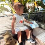 Stéphanie Durant Instagram - Les looks de Loann en vacances 🌴 Vous préférez quel look ? 💙 Look 1 avec ses petites baskets 🥹

En vacances, comme tous les jours, toujours avec les  lingettes de chez @mixafr 💙 On les  utilise depuis petit, pour son odeur incroyable et son côté rafraîchissant ! 🌞✨ #mixabebe #mixa